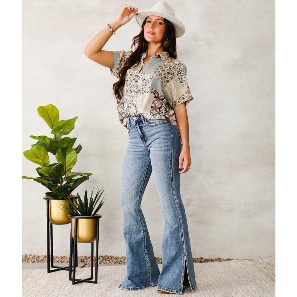 Buckle Willow Root The Flared Out Jean 26 High Rise Fitted Hip Thigh Stretch Fit